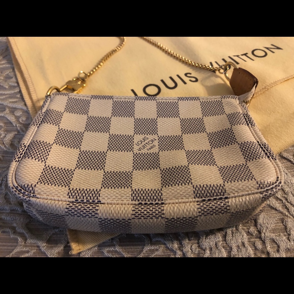 Louis Vuitton Mini Pochette
